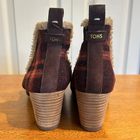 TOMS Plaid Flannel Wedge Heels - Picture 2 of 6